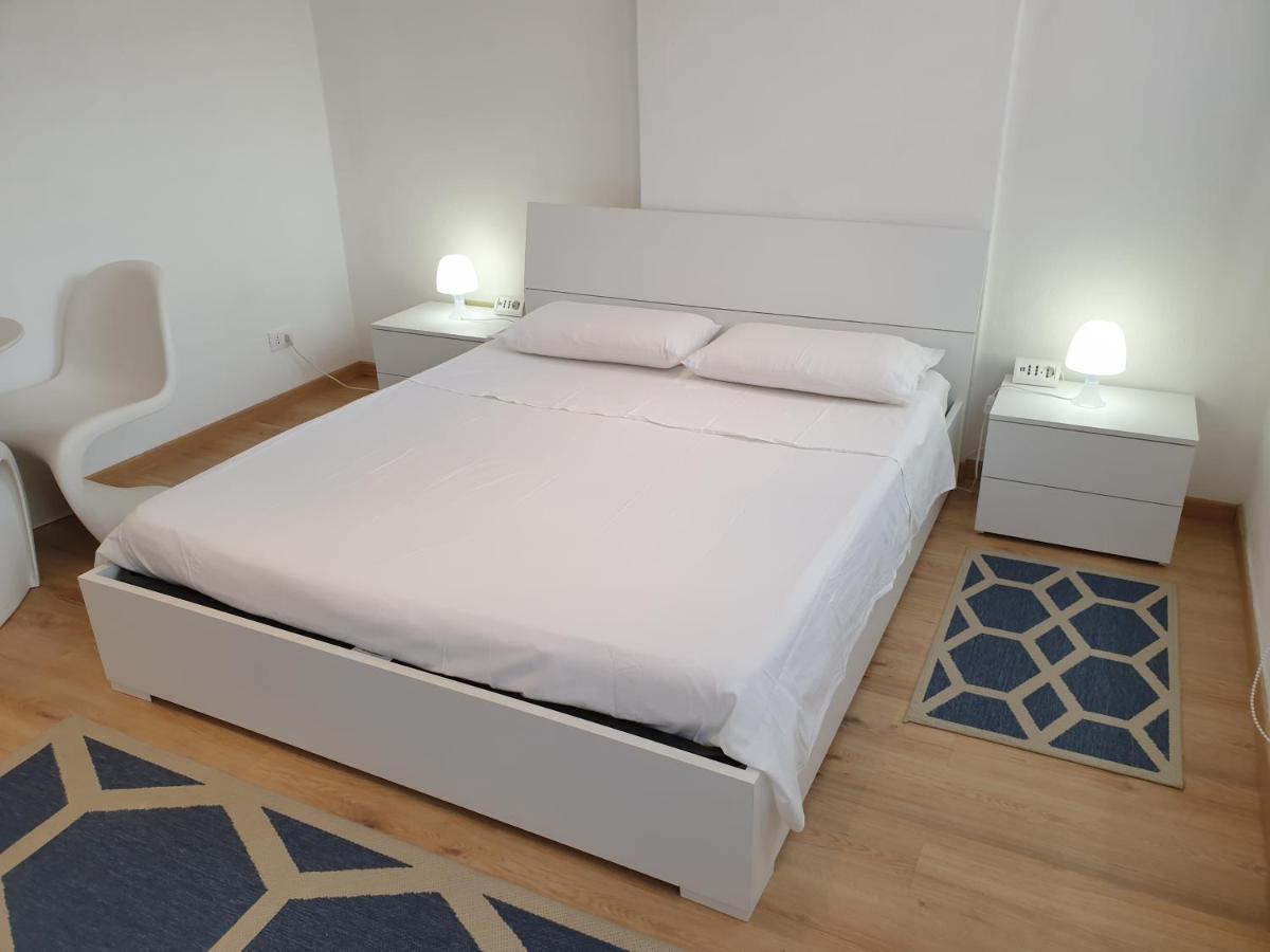 Central City Rooms Olbia Exteriör bild
